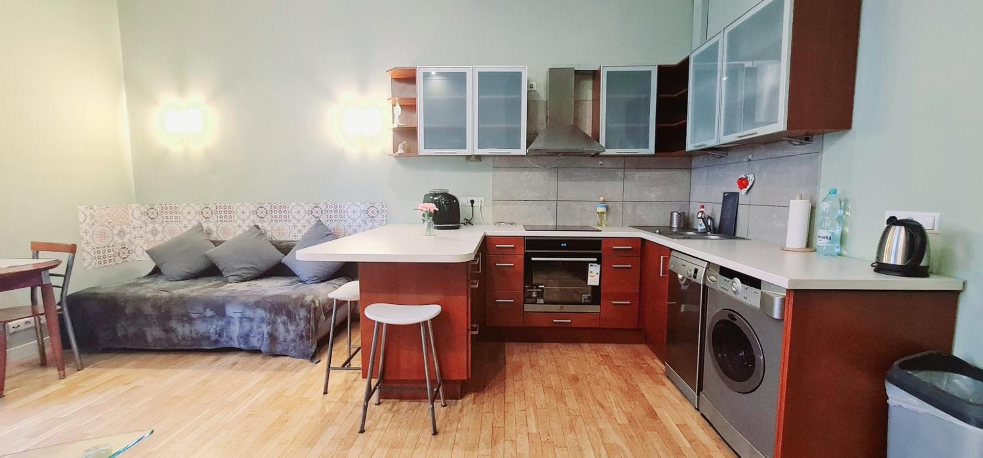 Apartment Bright&comfy -few Min To Main Square *